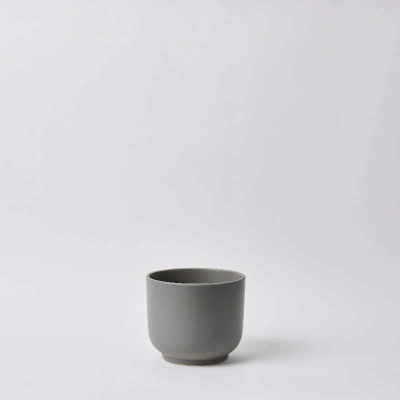 Bell Ceramic Planter – Curvy Indoor Houseplant Pot (6", 8", 10") 13 Bell Ceramic Planter – Curvy Indoor Houseplant Pot (6", 8", 10") - Image 11