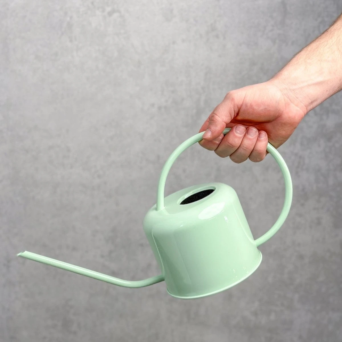 Cascade Stainless Steel Watering Can - 1 Liter 4 Cascade Stainless Steel Watering Can - 1 Liter - Image 2
