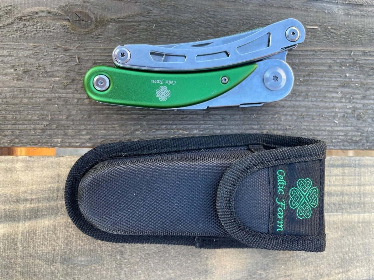 Gardener's Multi-Tool - 4-In-1 Garden Tool 5 Gardener's Multi-Tool - 4-In-1 Garden Tool - Image 3