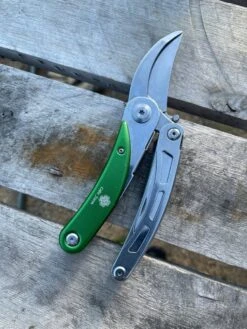 Gardener's Multi-Tool - 4-In-1 Garden Tool 11 Gardener's Multi-Tool - 4-In-1 Garden Tool -Eds Plant Shop gardeners multi tool 4 in 1 garden tool 915192