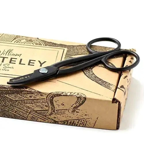 Handcrafted British Garden Pruners – Black Teflon | Whiteley & Sons 6 Handcrafted British Garden Pruners – Black Teflon | Whiteley & Sons - Image 4