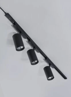 Highland™ LED Track Light System For Indoor Plants 32 Highland™ LED Track Light System For Indoor Plants -Eds Plant Shop highland led track light system for indoor plants 726536