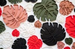 Tera SAUSR – Monstera Leaf Plant Saucer & Humidity Tray For Root Rot Prevention -Eds Plant Shop tera sausr leaf shaped pot saucer drip tray for houseplants humidity tray 384068